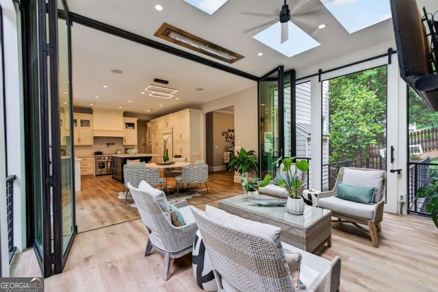 800 Lake Summit Drive, Atlanta, GA 30342