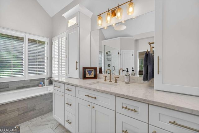 800 Lake Summit Drive, Atlanta, GA 30342