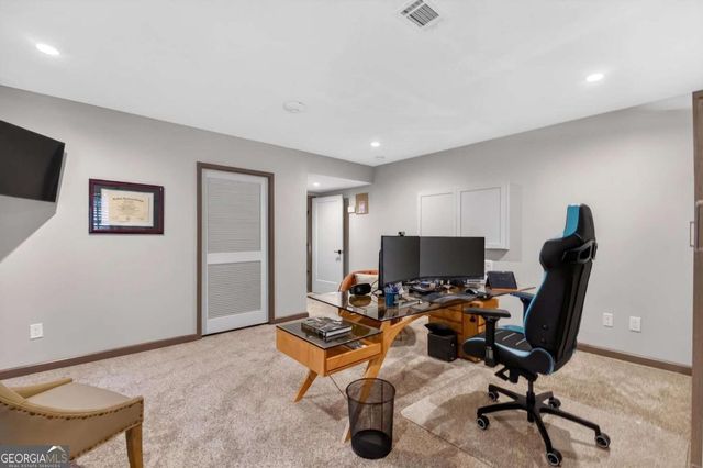 800 Lake Summit Drive, Atlanta, GA 30342