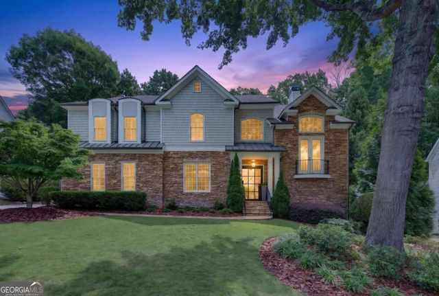 800 Lake Summit Drive, Atlanta, GA 30342