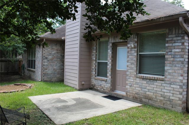 43 S Lace Arbor Drive, The Woodlands, TX 77382