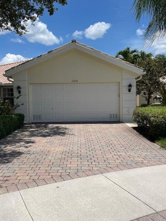 2804 Rio Claro Drive N, Wellington, FL 33414