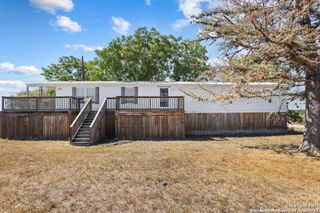 716 Lakeshore Drive South, Bandera, TX 78003