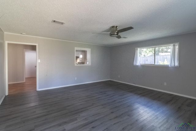 2104 McCann Road, Longview, TX 75601