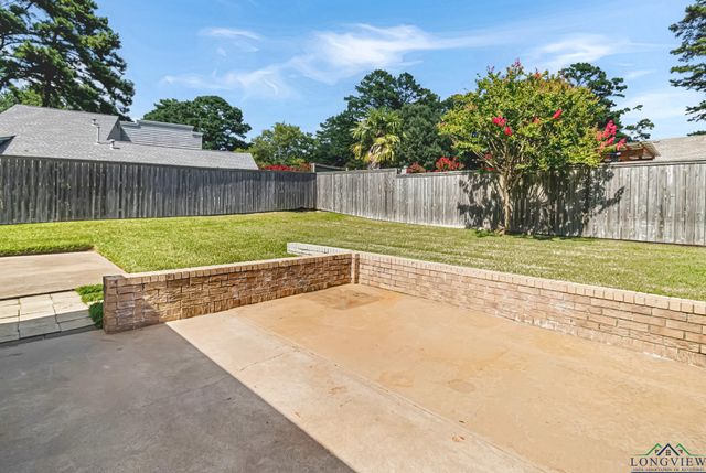 2104 McCann Road, Longview, TX 75601