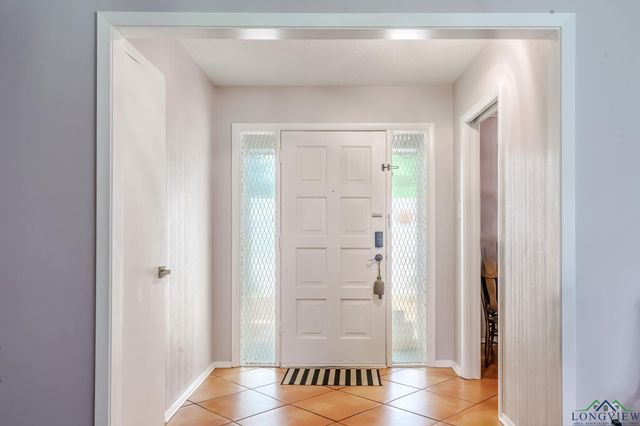 2104 McCann Road, Longview, TX 75601