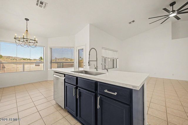 1320 E COTTONWOOD Lane, Phoenix, AZ 85048