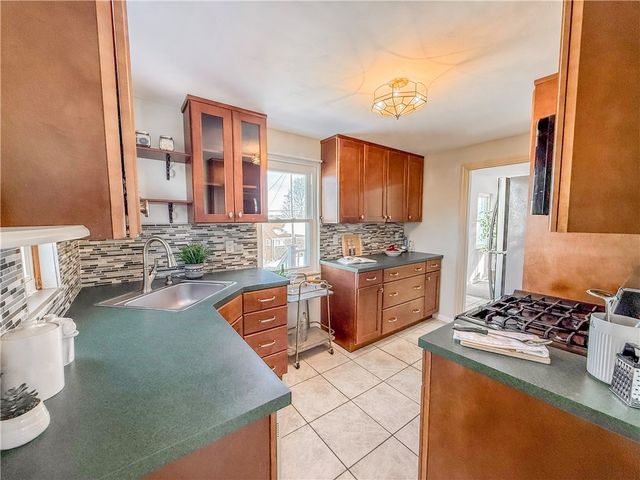 3733 Rebecca Street, Castle Shannon, PA 15234