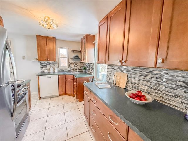 3733 Rebecca Street, Castle Shannon, PA 15234