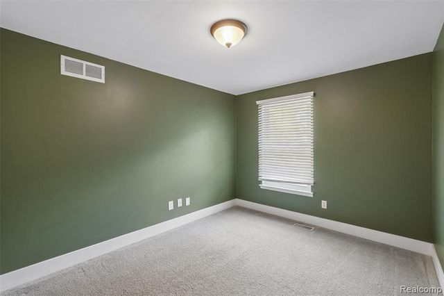 5752 Sunset Trail, Ypsilanti, MI 48197