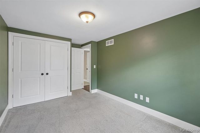 5752 Sunset Trail, Ypsilanti, MI 48197