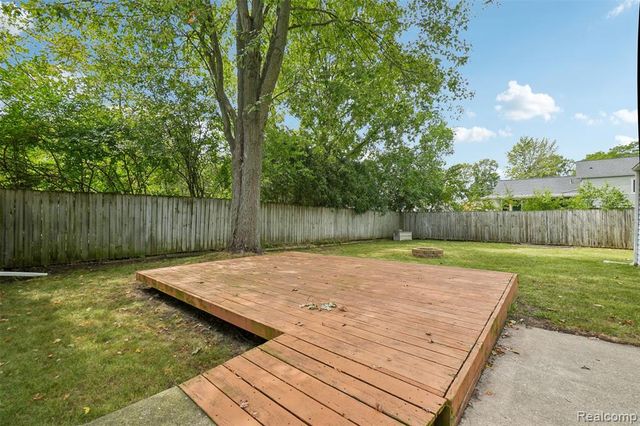5752 Sunset Trail, Ypsilanti, MI 48197