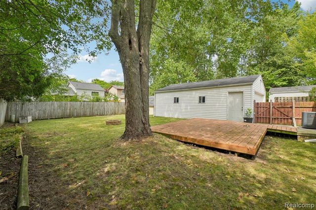 5752 Sunset Trail, Ypsilanti, MI 48197