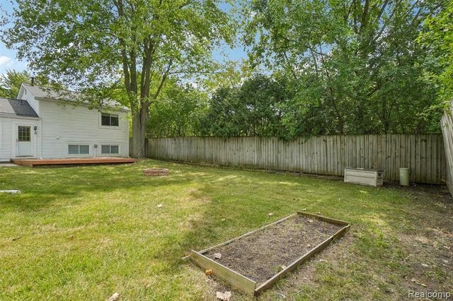 5752 Sunset Trail, Ypsilanti, MI 48197