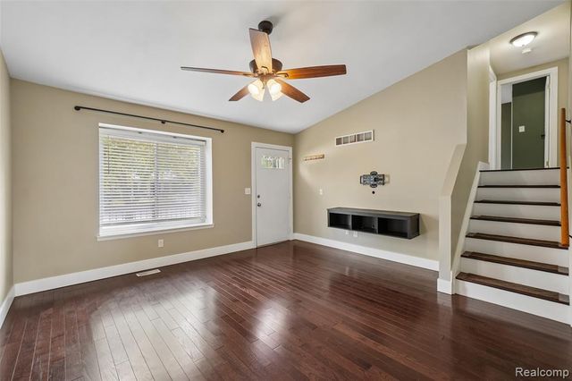5752 Sunset Trail, Ypsilanti, MI 48197