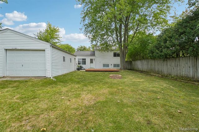 5752 Sunset Trail, Ypsilanti, MI 48197