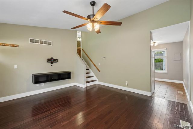 5752 Sunset Trail, Ypsilanti, MI 48197