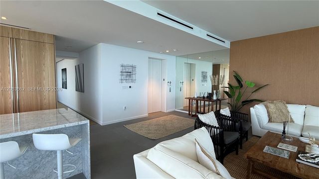 2000 S Ocean Dr 22B, Hallandale Beach, FL 33009