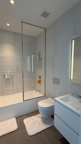 2000 S Ocean Dr 22B, Hallandale Beach, FL 33009