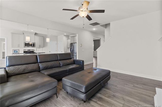 1664 Seattle Slew Lane, Hope Mills, NC 28348