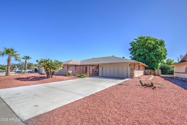 12511 W SKYLARK Drive, Sun City West, AZ 85375