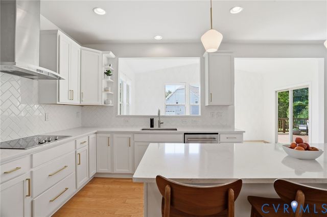 8212 Hartridge Dr, Chesterfield, VA 23832