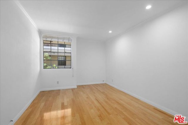 740 N Kings Road 114, West Hollywood, CA 90069