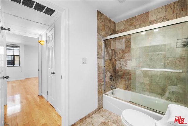 740 N Kings Road 114, West Hollywood, CA 90069