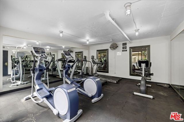 740 N Kings Road 114, West Hollywood, CA 90069