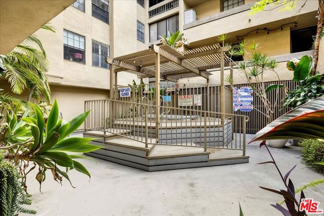 740 N Kings Road 114, West Hollywood, CA 90069