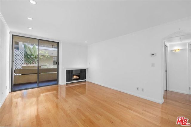 740 N Kings Road 114, West Hollywood, CA 90069