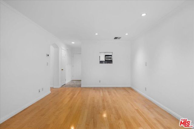 740 N Kings Road 114, West Hollywood, CA 90069
