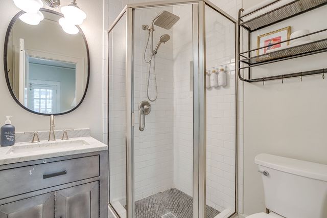 2718 Cockrell Avenue, Fort Worth, TX 76109