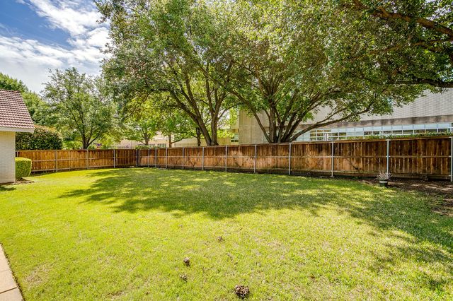 2718 Cockrell Avenue, Fort Worth, TX 76109