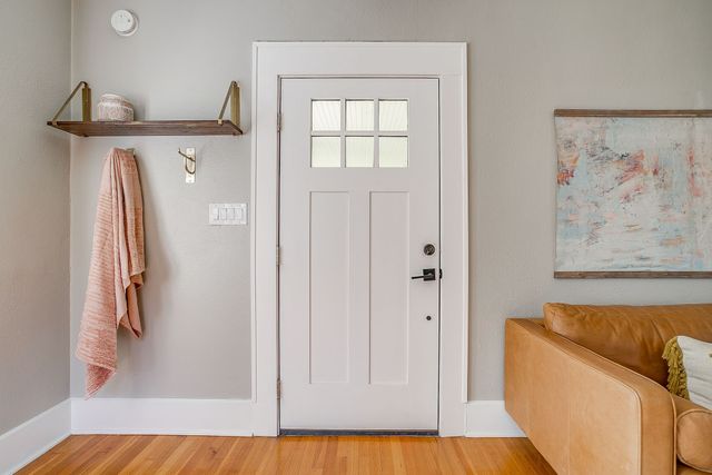 2718 Cockrell Avenue, Fort Worth, TX 76109