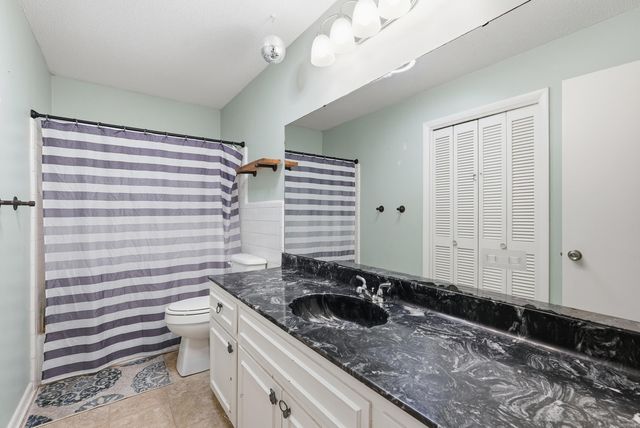 2010 Old Forge Dr Drive, Little Rock, AR 72227