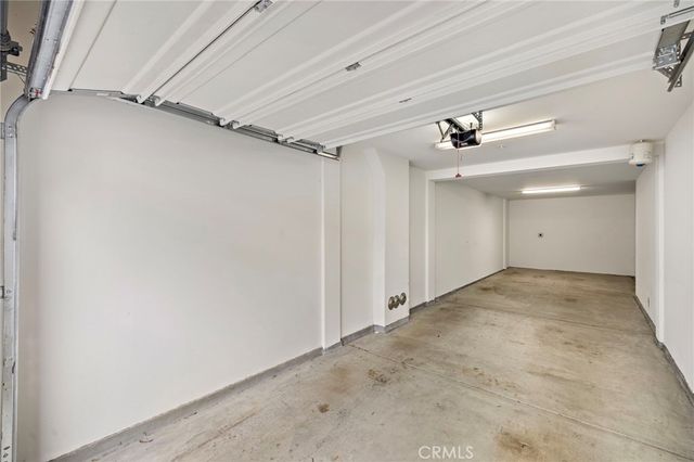 111 Bowery, Irvine, CA 92612
