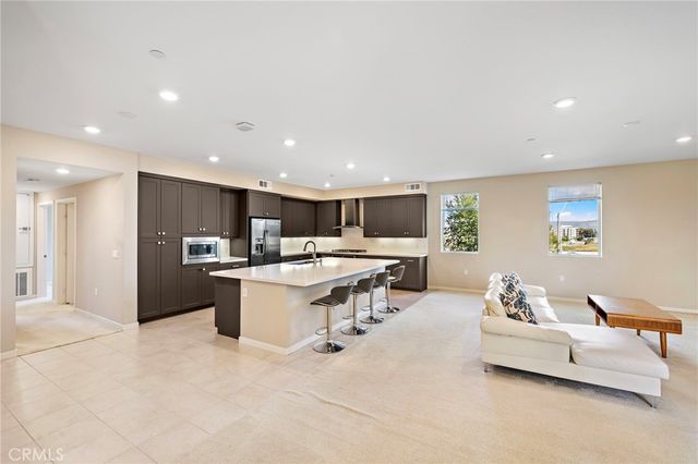 111 Bowery, Irvine, CA 92612