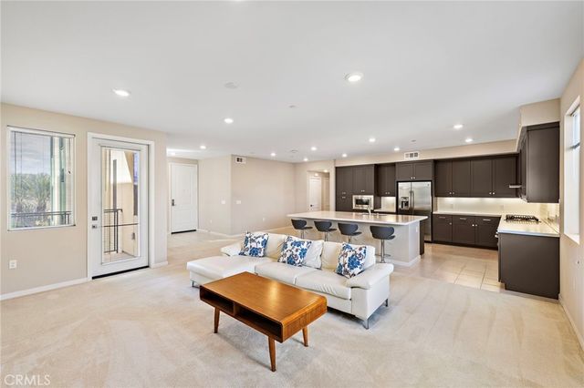111 Bowery, Irvine, CA 92612