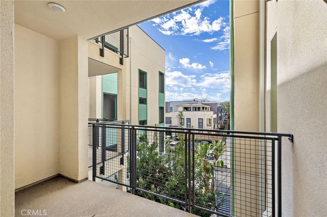 111 Bowery, Irvine, CA 92612