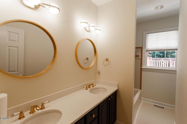 1823 Grande Oaks Road, Durham, NC 27712