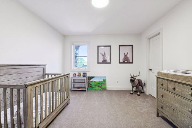 1886 Della Drive, Chanhassen, MN 55317