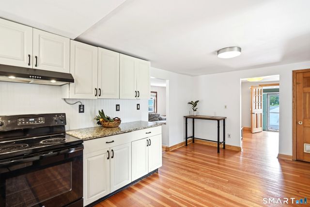 13 Snowden Street, Waterford, CT 06385