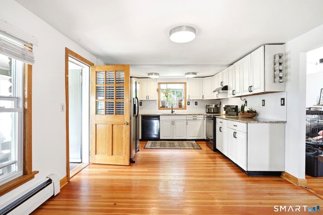 13 Snowden Street, Waterford, CT 06385