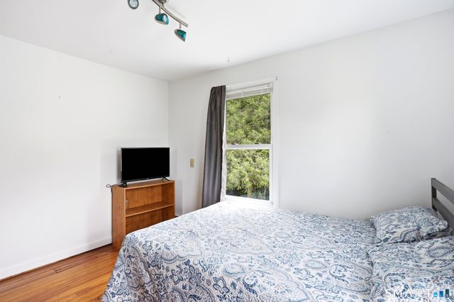 13 Snowden Street, Waterford, CT 06385