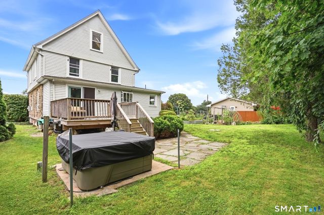 13 Snowden Street, Waterford, CT 06385