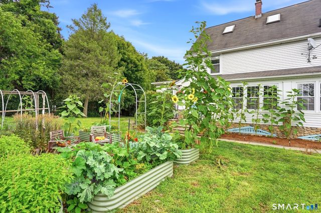 13 Snowden Street, Waterford, CT 06385