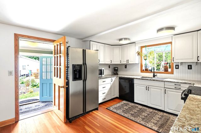 13 Snowden Street, Waterford, CT 06385