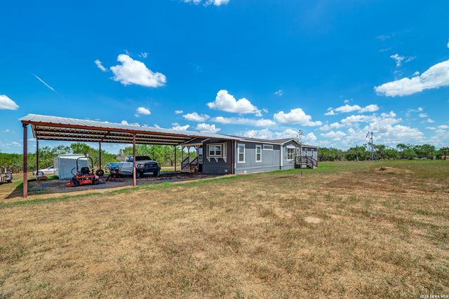 20353 Senior Rd, Von Ormy, TX 78073