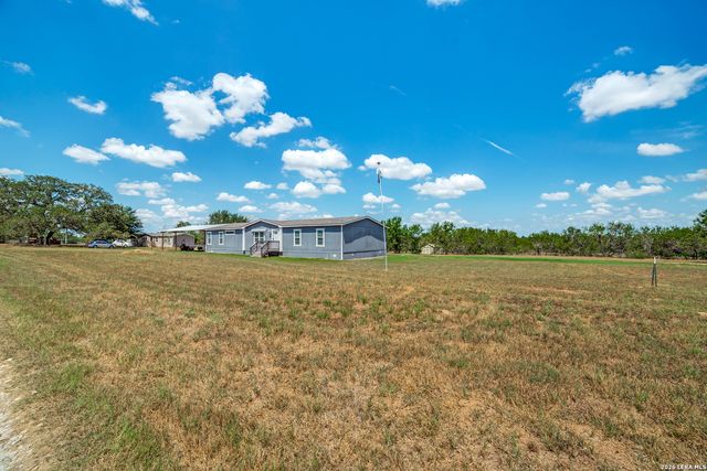20353 Senior Rd, Von Ormy, TX 78073